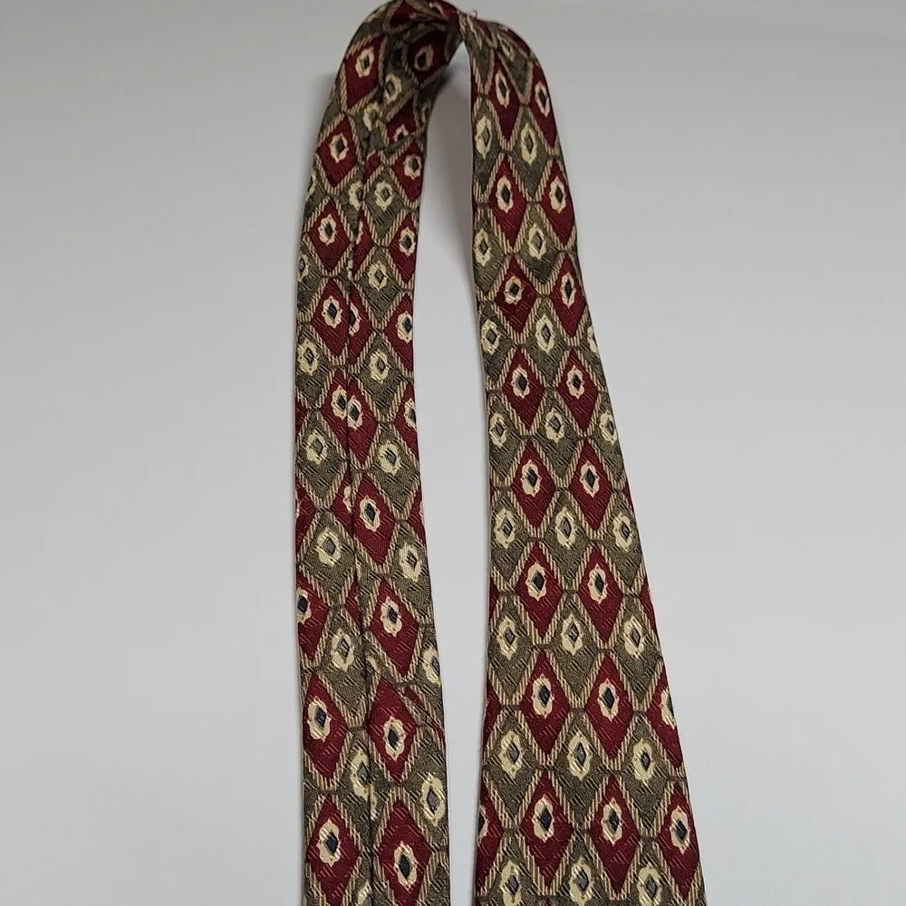 Brooks Brothers 100% Silk Tie